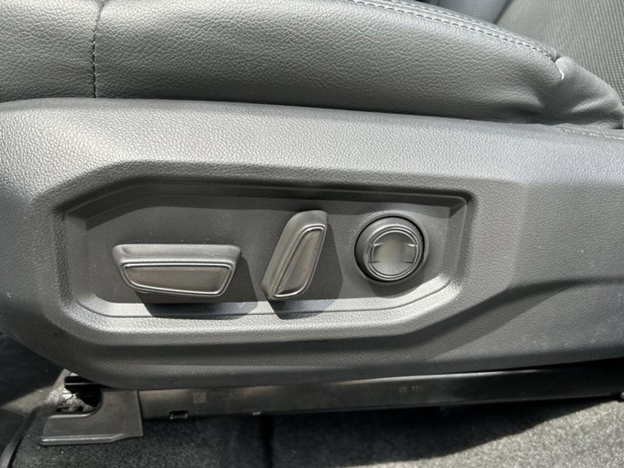 2023 Toyota Tundra Limited Crewmax 5.5' 4x4 | Leather Seats Photo