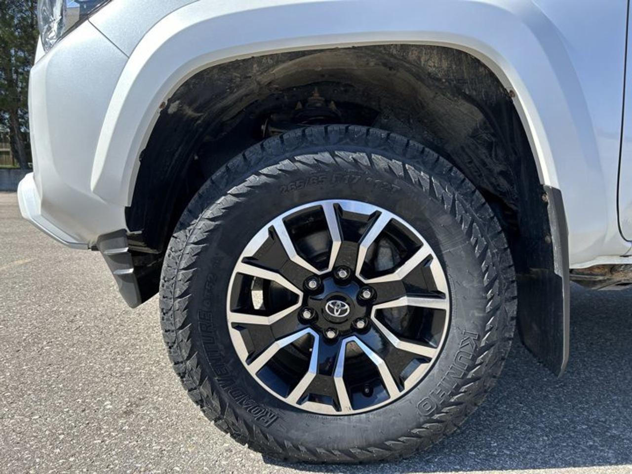2023 Toyota Tacoma TRD Sport Double Cab 6' Bed 4x4 | Leather Seats Photo