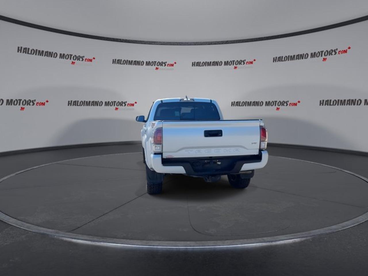 2023 Toyota Tacoma TRD Sport Double Cab 6' Bed 4x4 | Leather Seats Photo