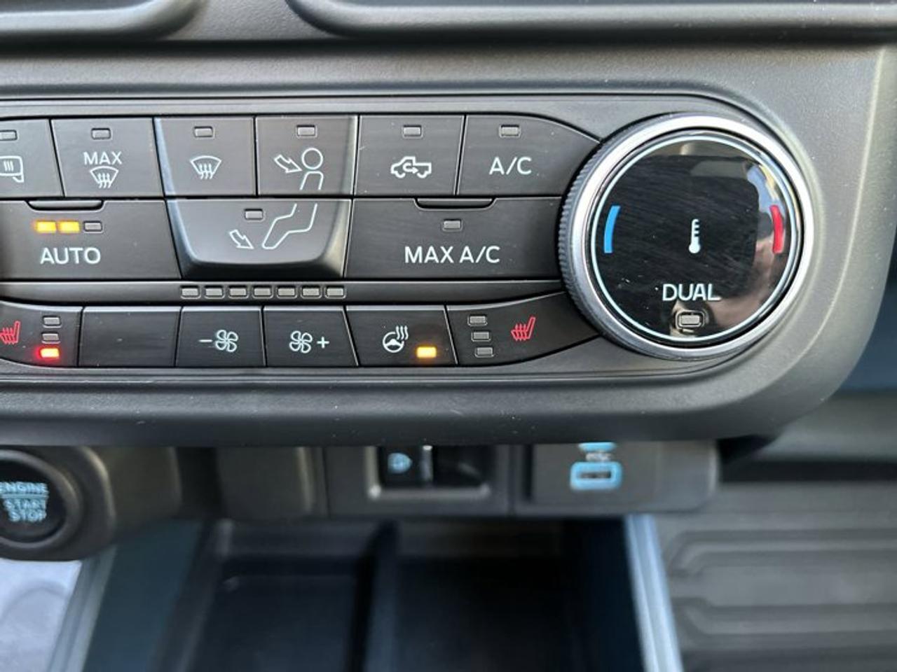 2024 Ford Maverick LARIAT SuperCrew 4.5' Bed AWD | No Accidents | Sunroof Photo