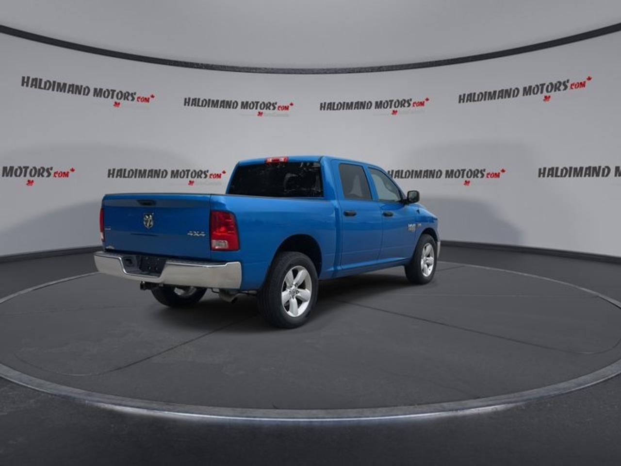 2022 RAM 1500 Classic SLT Crew Cab 5'7 Box 4X4 | No Accidents Photo
