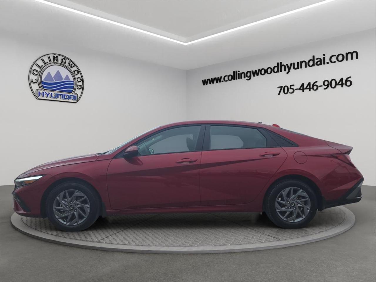 2025 Hyundai Elantra Preferred Photo3
