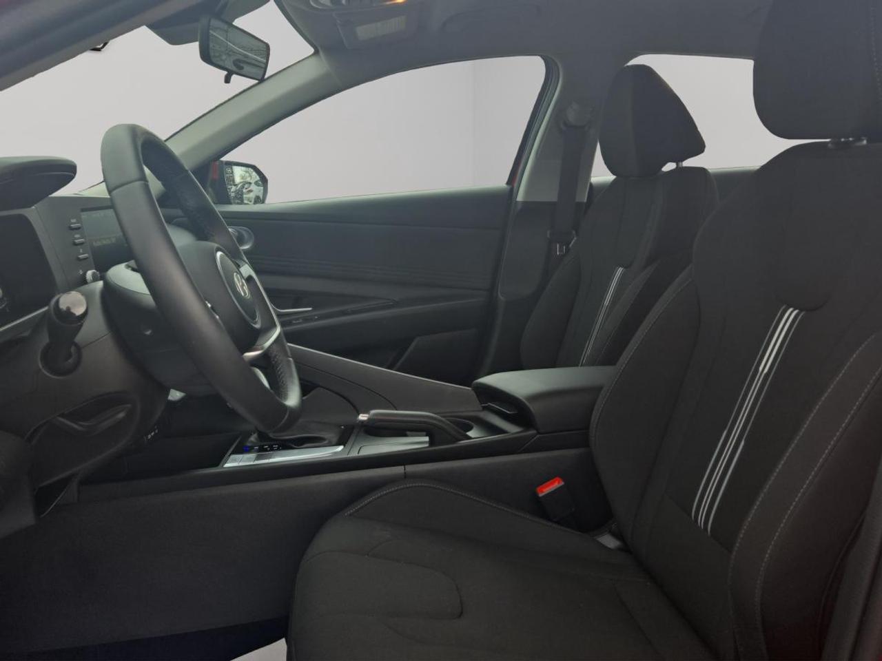 2025 Hyundai Elantra Preferred Photo