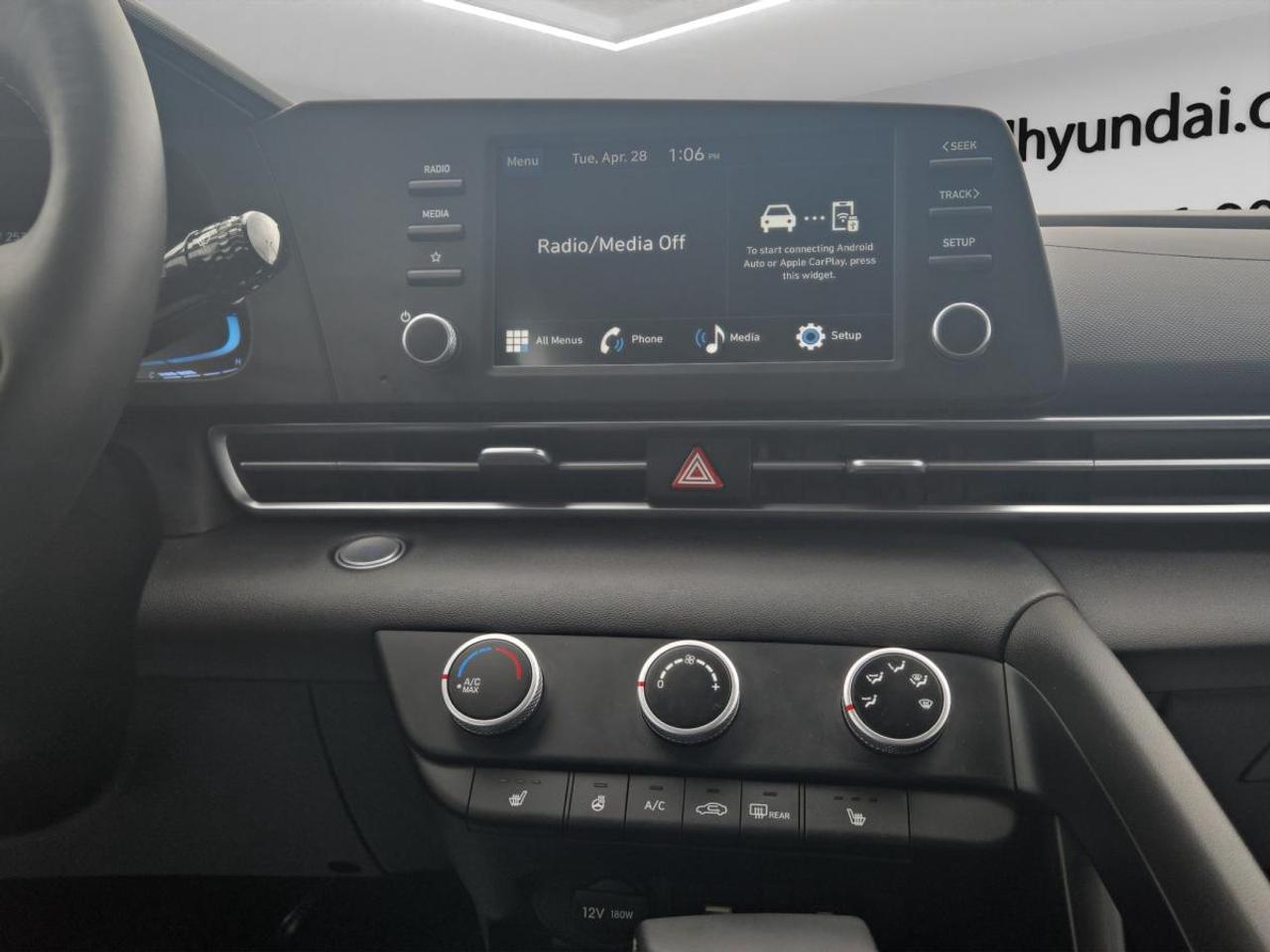 2025 Hyundai Elantra Preferred Photo