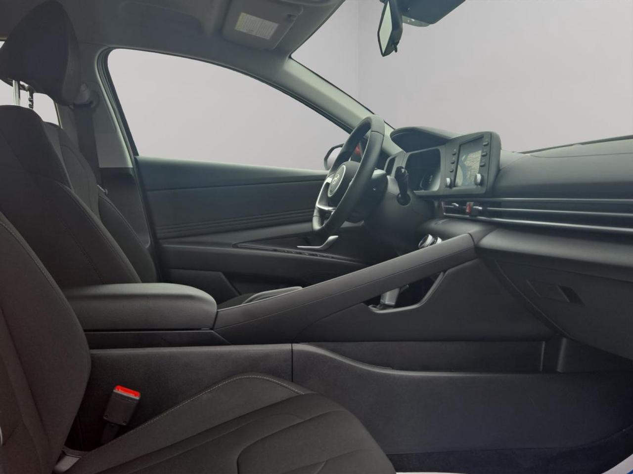 2025 Hyundai Elantra Preferred Photo