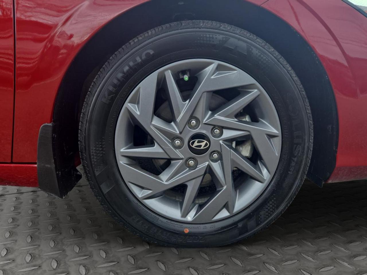 2025 Hyundai Elantra Preferred Photo