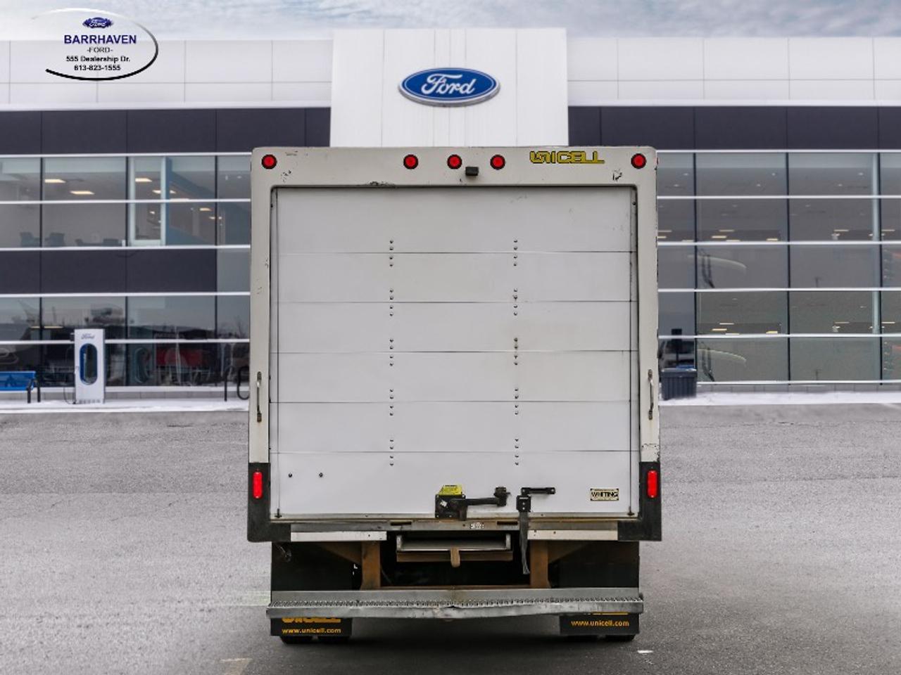 2023 Ford E-Series Cutaway  Photo