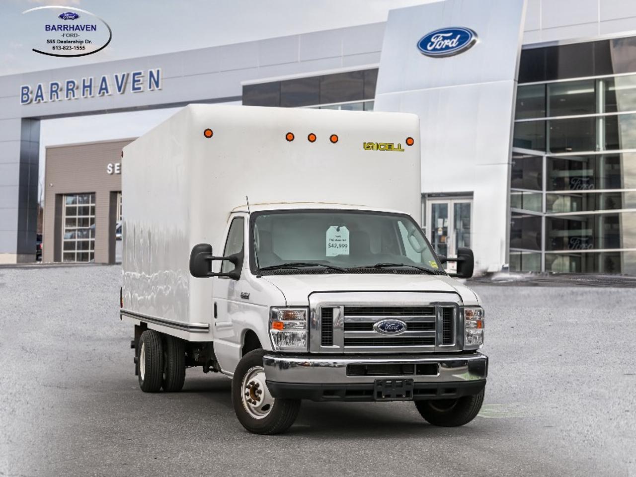 2023 Ford E-Series Cutaway  Photo