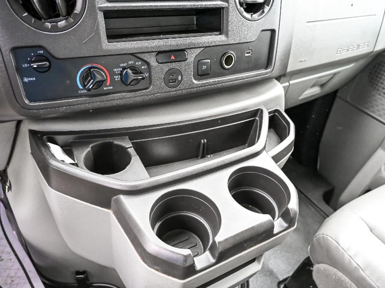 2023 Ford E-Series Cutaway  Photo