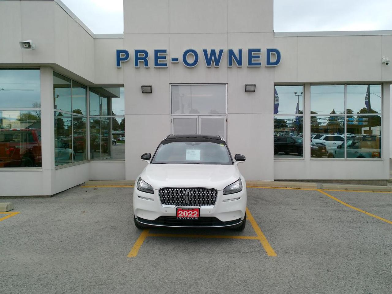 2022 Lincoln Corsair Reserve AWD Photo2