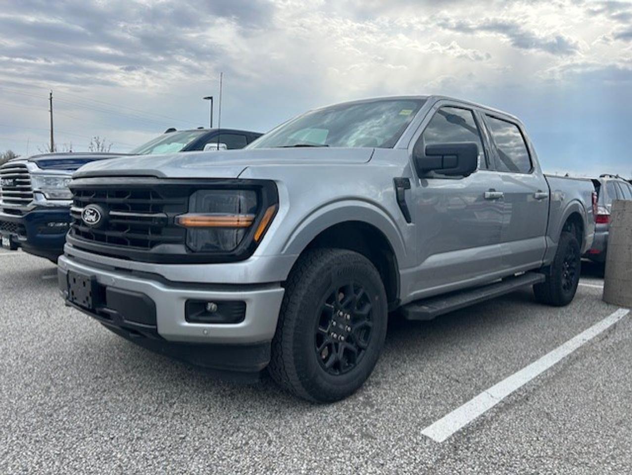 2024 Ford F-150 XLT 4WD SuperCrew 5.5' Box Photo0