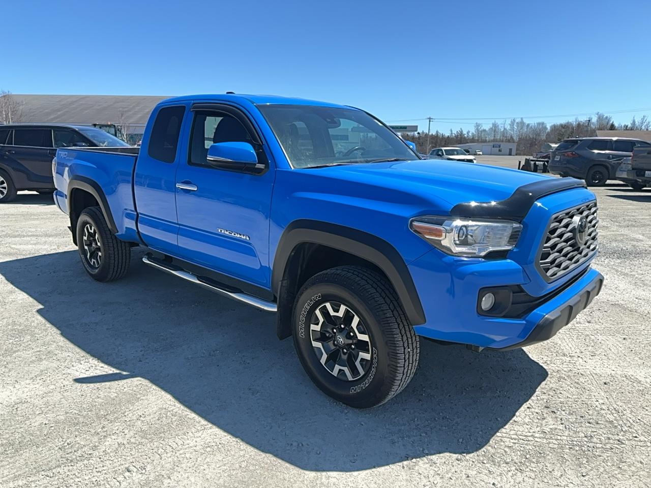 2021 Toyota Tacoma TRD Off Road Access Cab Photo2
