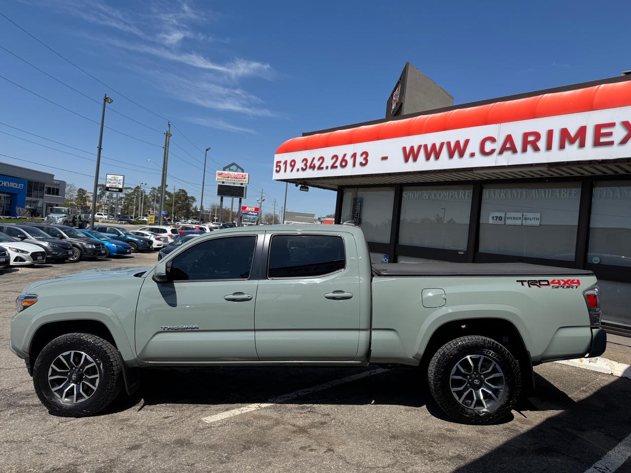 2023 Toyota Tacoma ONE OWNER | ACCIDENT FREE | DEALER SERVICED Photo