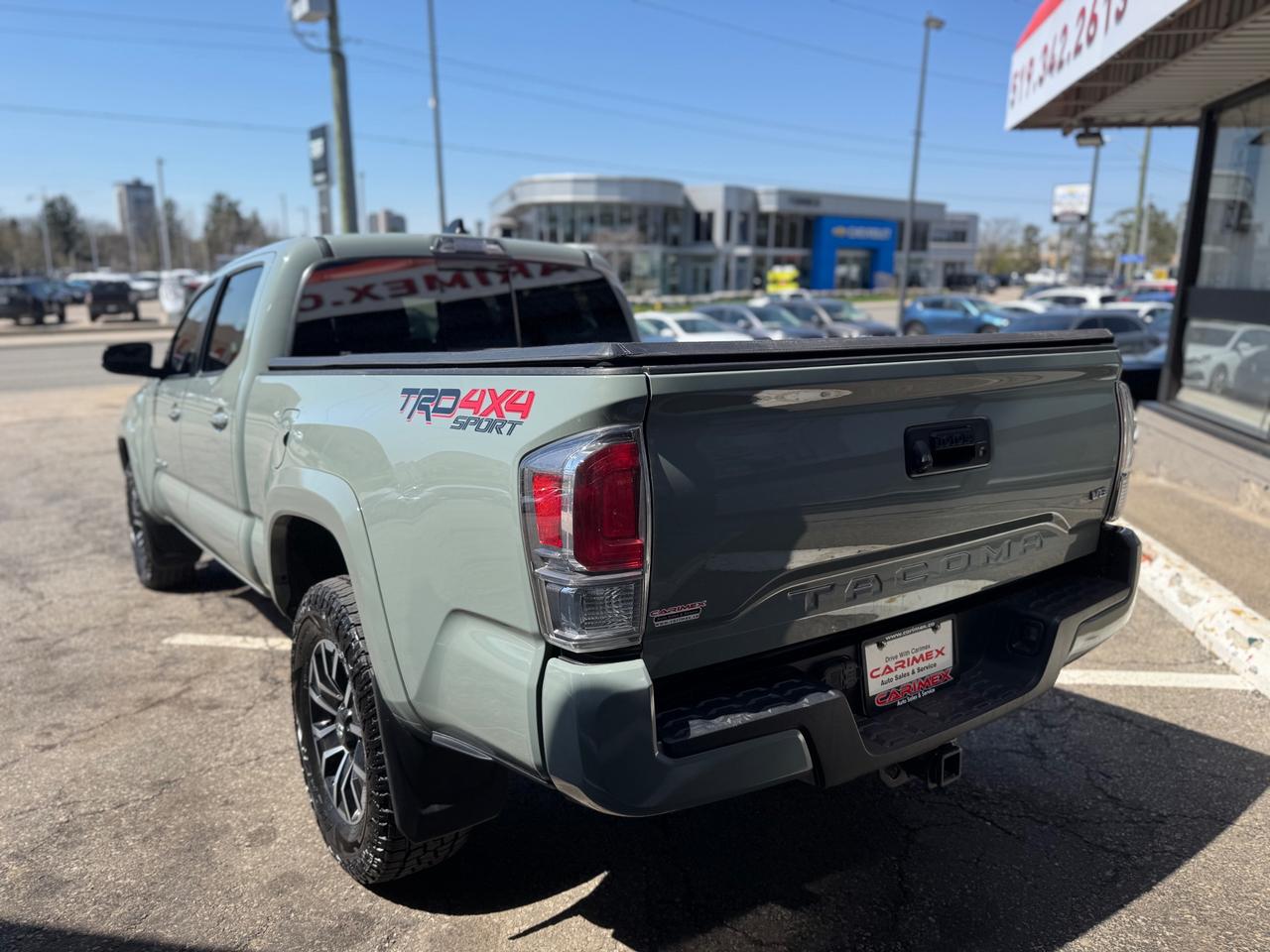 2023 Toyota Tacoma ONE OWNER | ACCIDENT FREE | DEALER SERVICED Photo