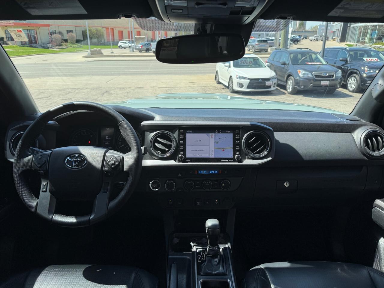 2023 Toyota Tacoma ONE OWNER | ACCIDENT FREE | DEALER SERVICED Photo