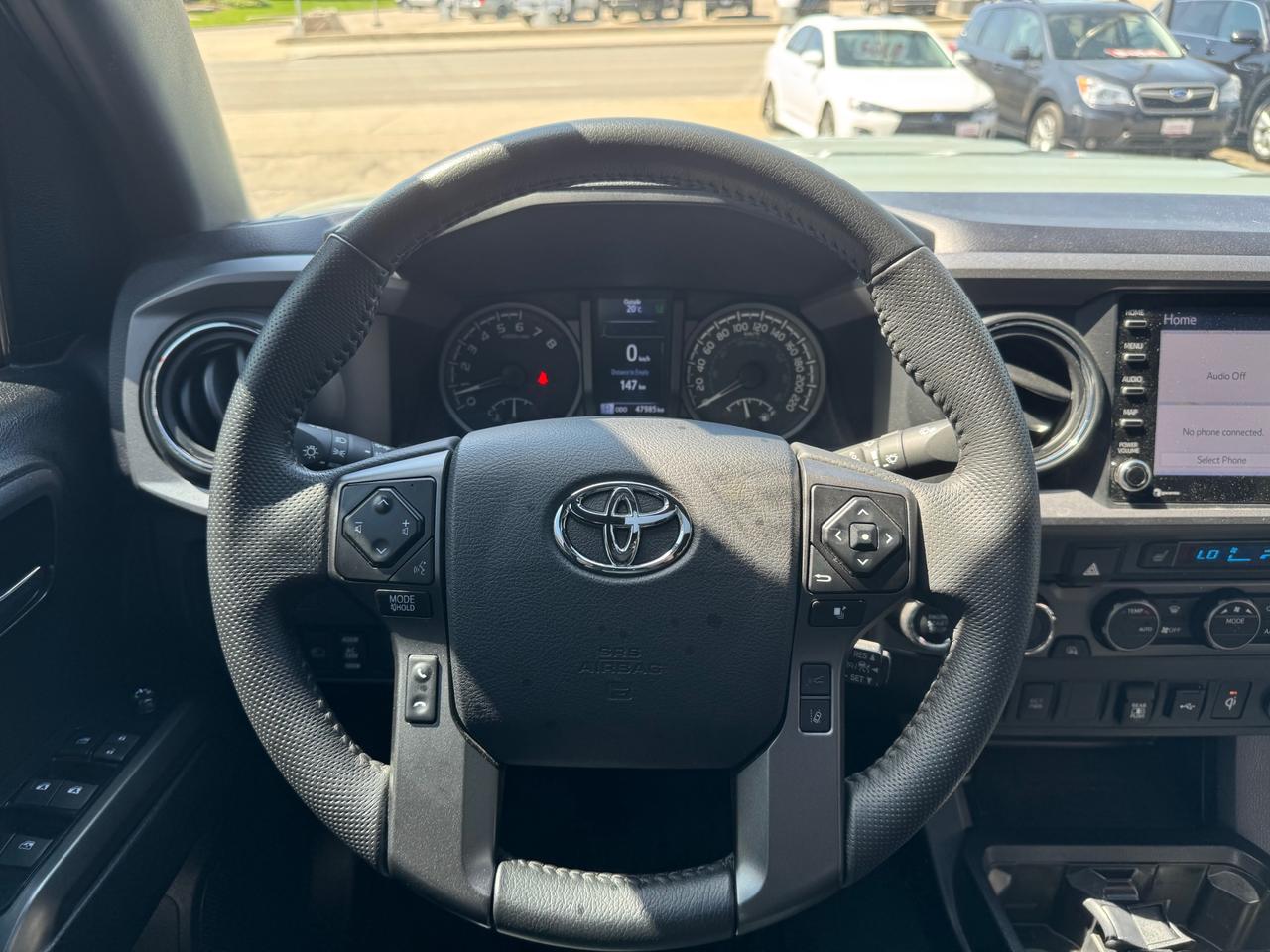 2023 Toyota Tacoma ONE OWNER | ACCIDENT FREE | DEALER SERVICED Photo
