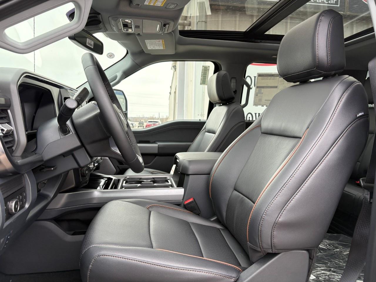 2026 Ford F-350 Super Duty DRW LARIAT 4WD CREW CAB 8' BOX Photo