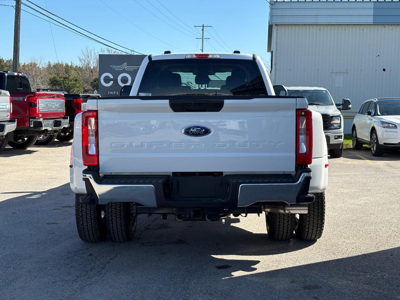 2026 Ford F-350 Super Duty DRW XLT 4WD CREW CAB 8' BOX Photo