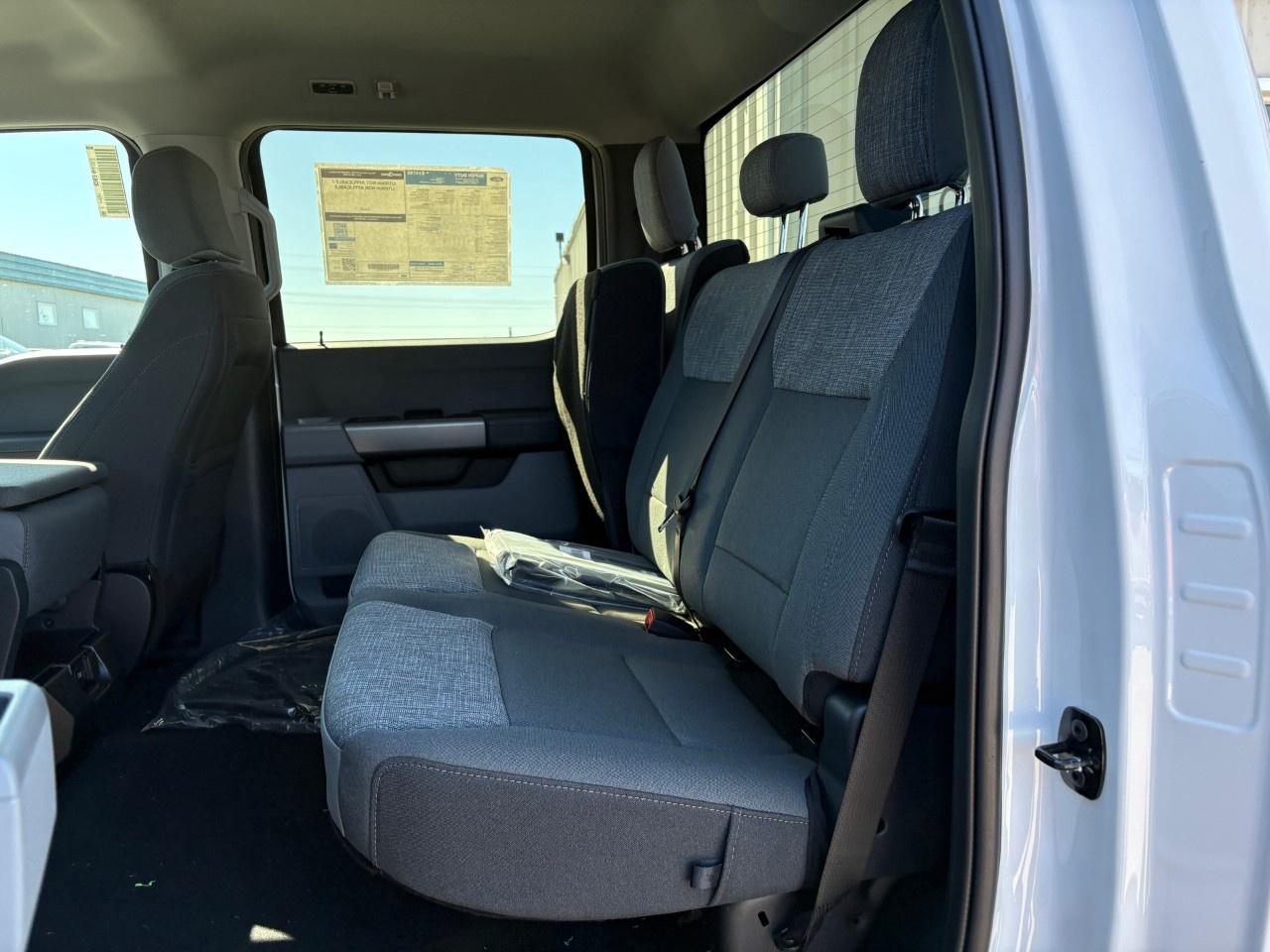 2026 Ford F-350 Super Duty DRW XLT 4WD CREW CAB 8' BOX Photo