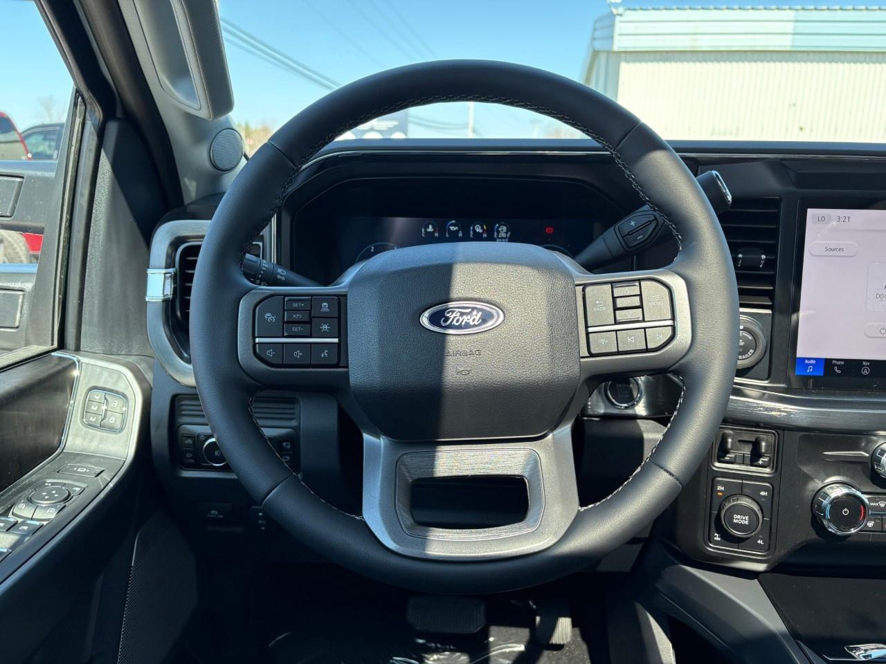 2026 Ford F-250 Super Duty SRW LARIAT 4WD CREW CAB 6.75' BOX Photo