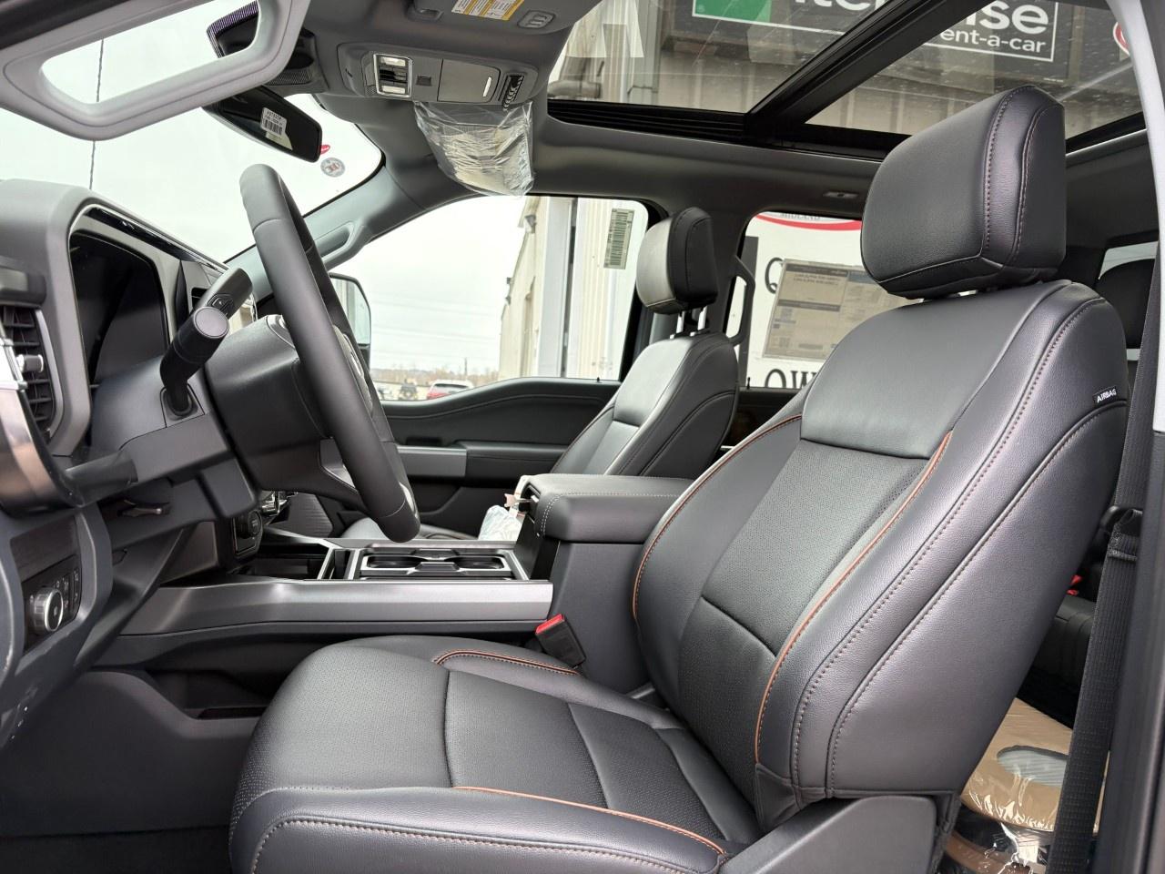 2026 Ford F-350 Super Duty DRW LARIAT 4WD CREW CAB 8' BOX Photo