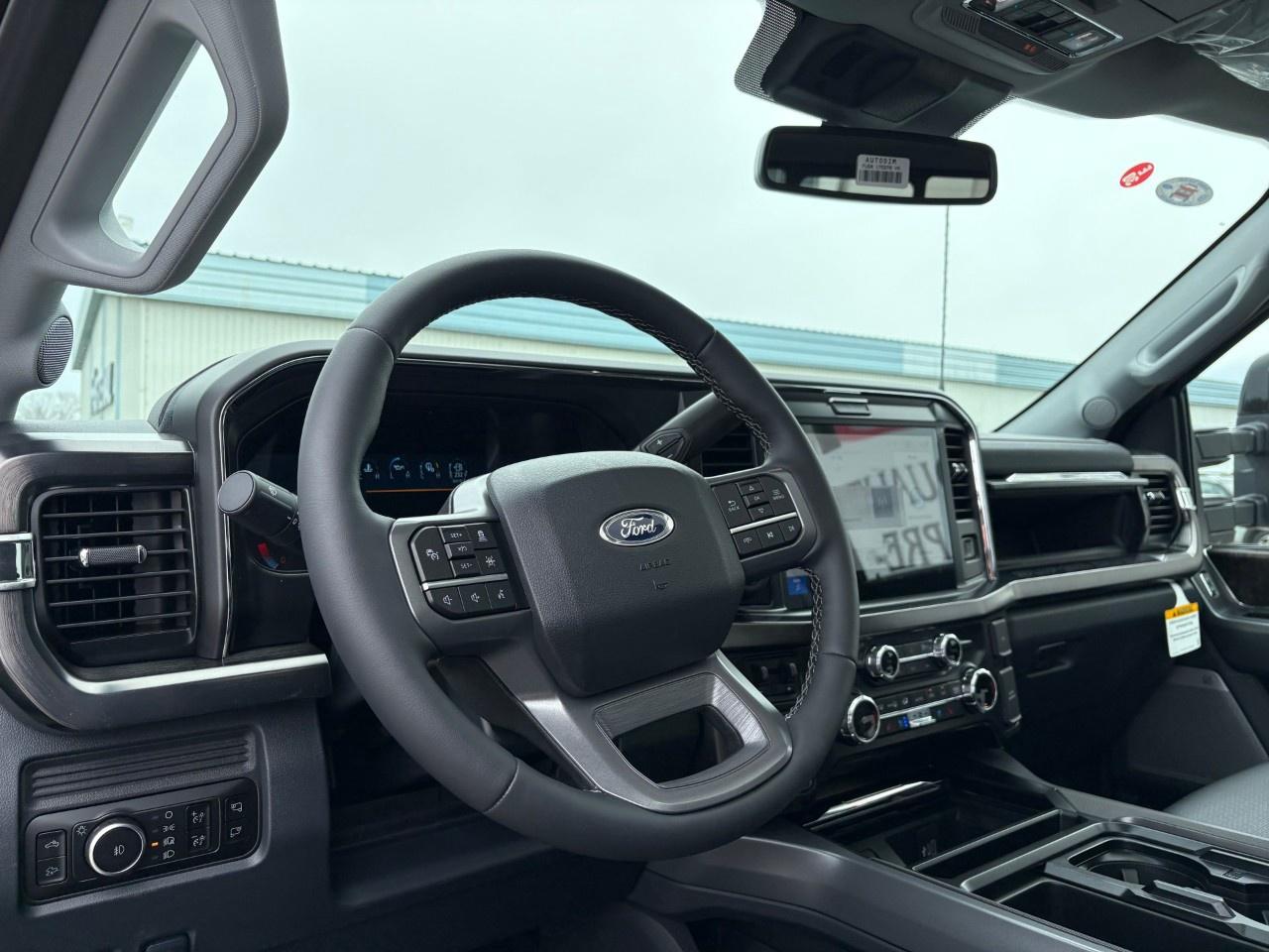 2026 Ford F-350 Super Duty DRW LARIAT 4WD CREW CAB 8' BOX Photo