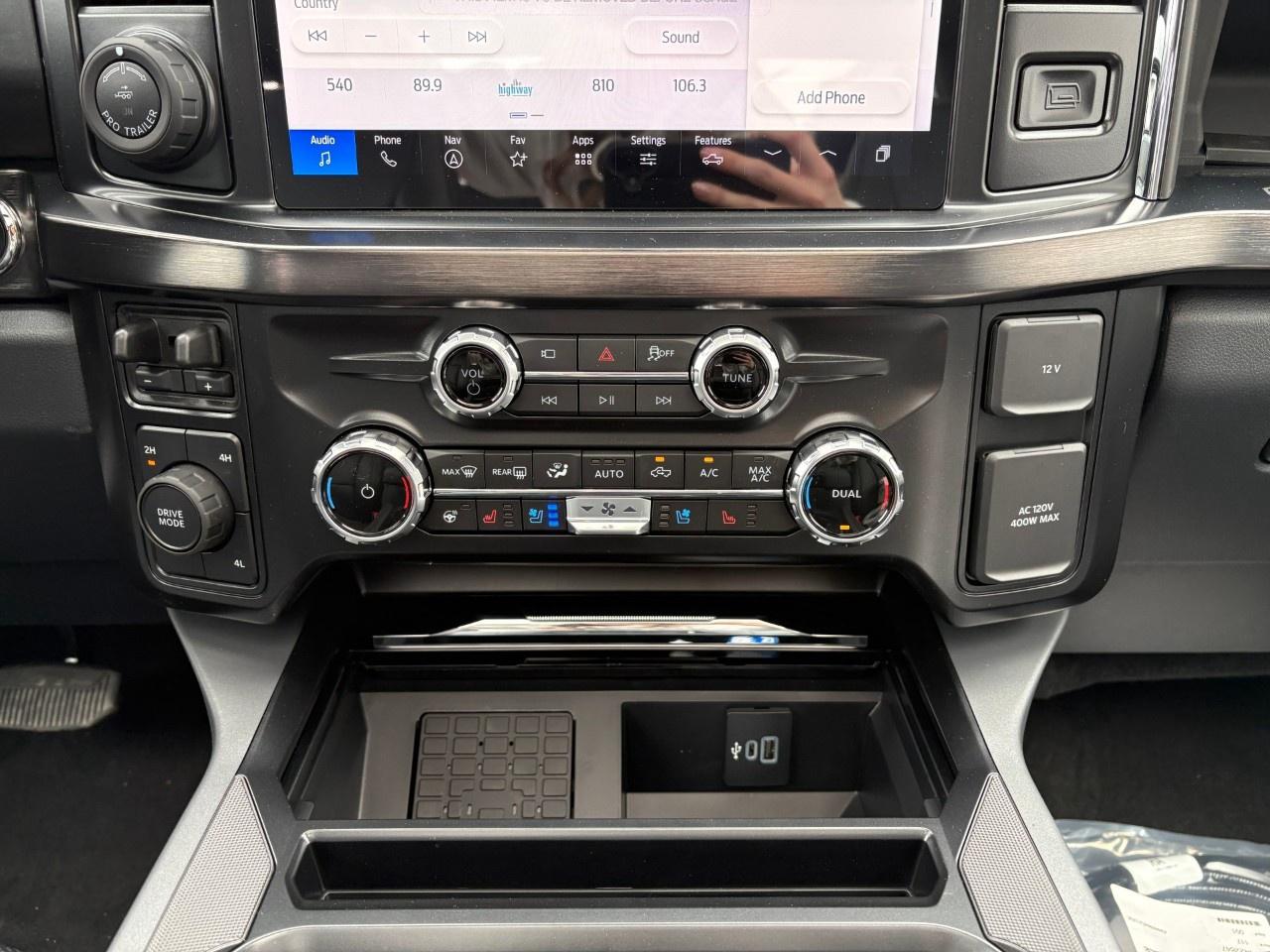 2026 Ford F-350 Super Duty DRW LARIAT 4WD CREW CAB 8' BOX Photo