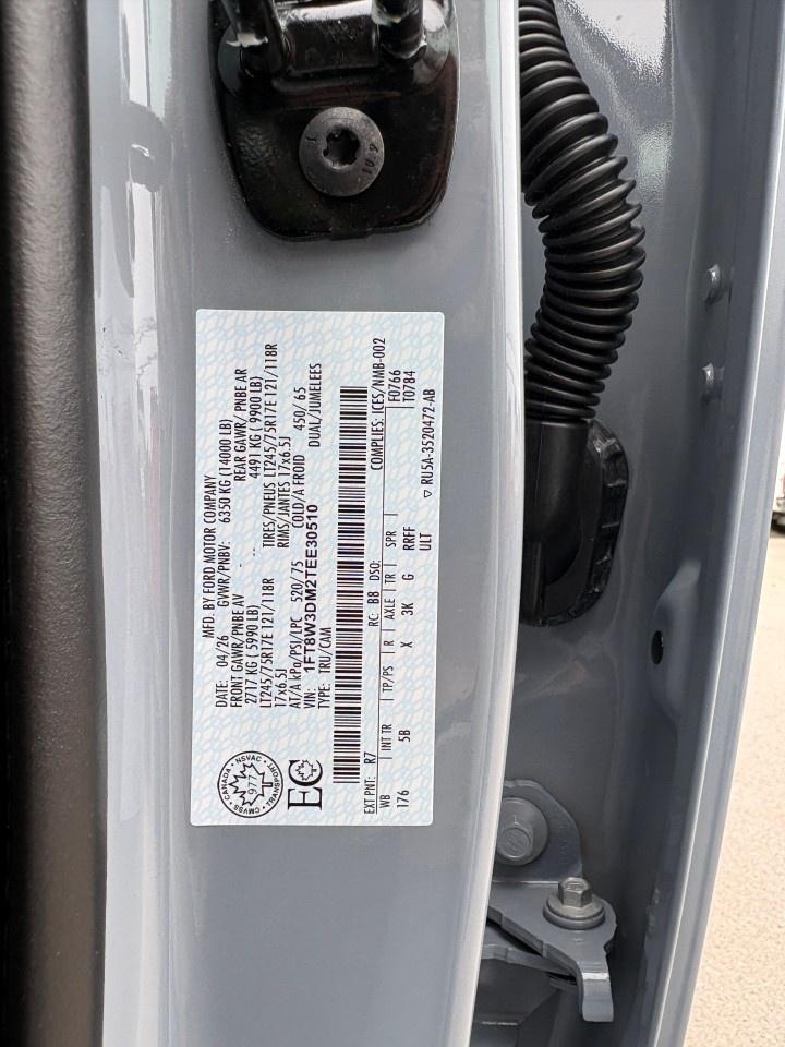 2026 Ford F-350 Super Duty DRW LARIAT 4WD CREW CAB 8' BOX Photo