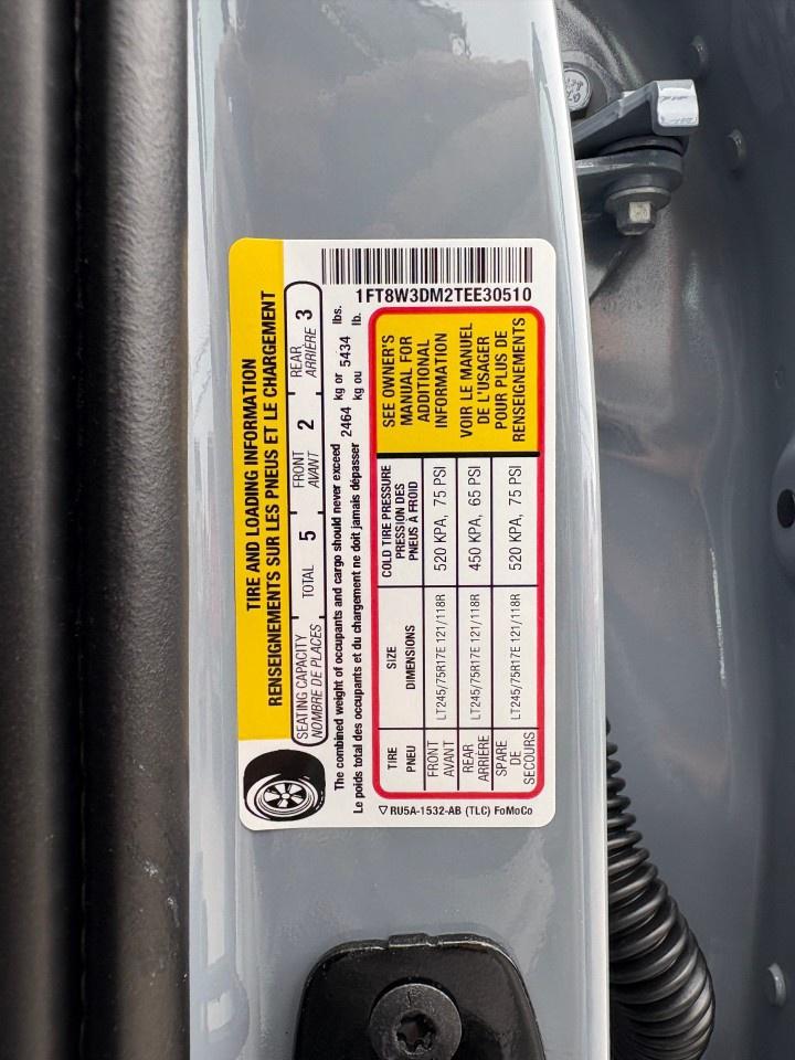 2026 Ford F-350 Super Duty DRW LARIAT 4WD CREW CAB 8' BOX Photo