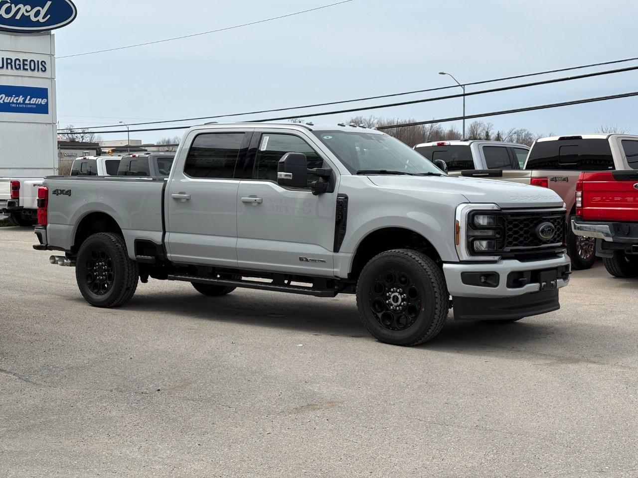 2026 Ford F-250 Super Duty SRW LARIAT 4WD CREW CAB 6.75' BOX Photo4