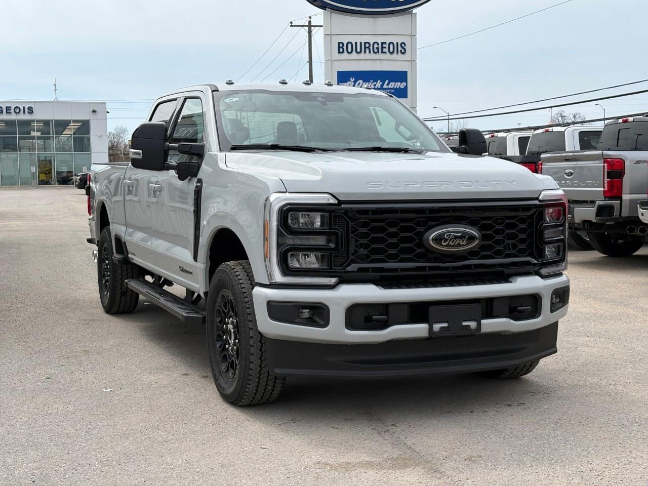 2026 Ford F-250 Super Duty SRW LARIAT 4WD CREW CAB 6.75' BOX Photo3