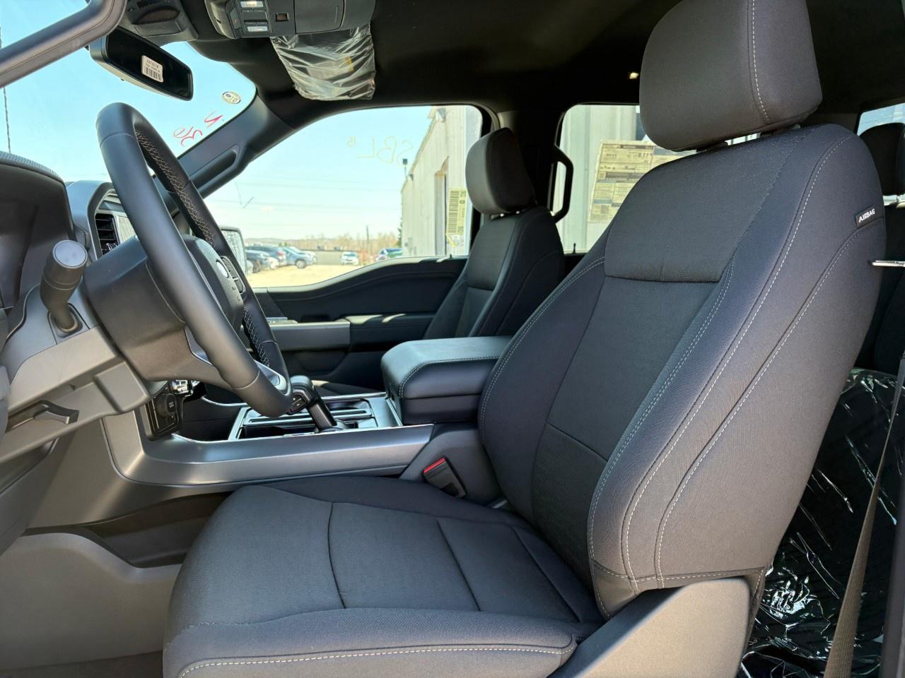 2026 Ford F-150 XLT 4WD SuperCrew 5.5' Box Photo