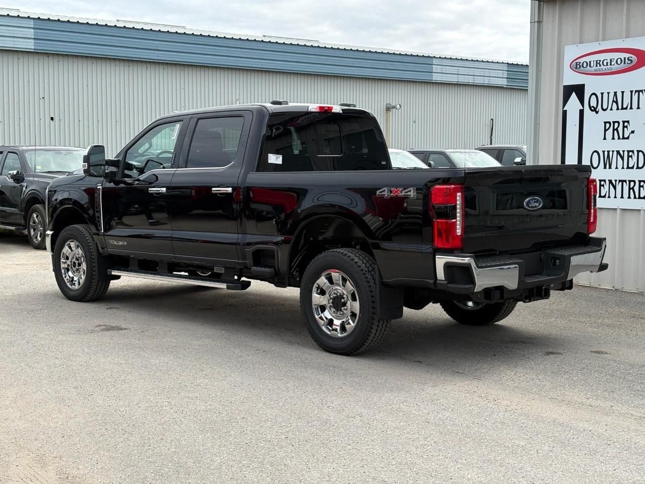 2026 Ford F-250 Super Duty SRW LARIAT 4WD CREW CAB 6.75' BOX Photo