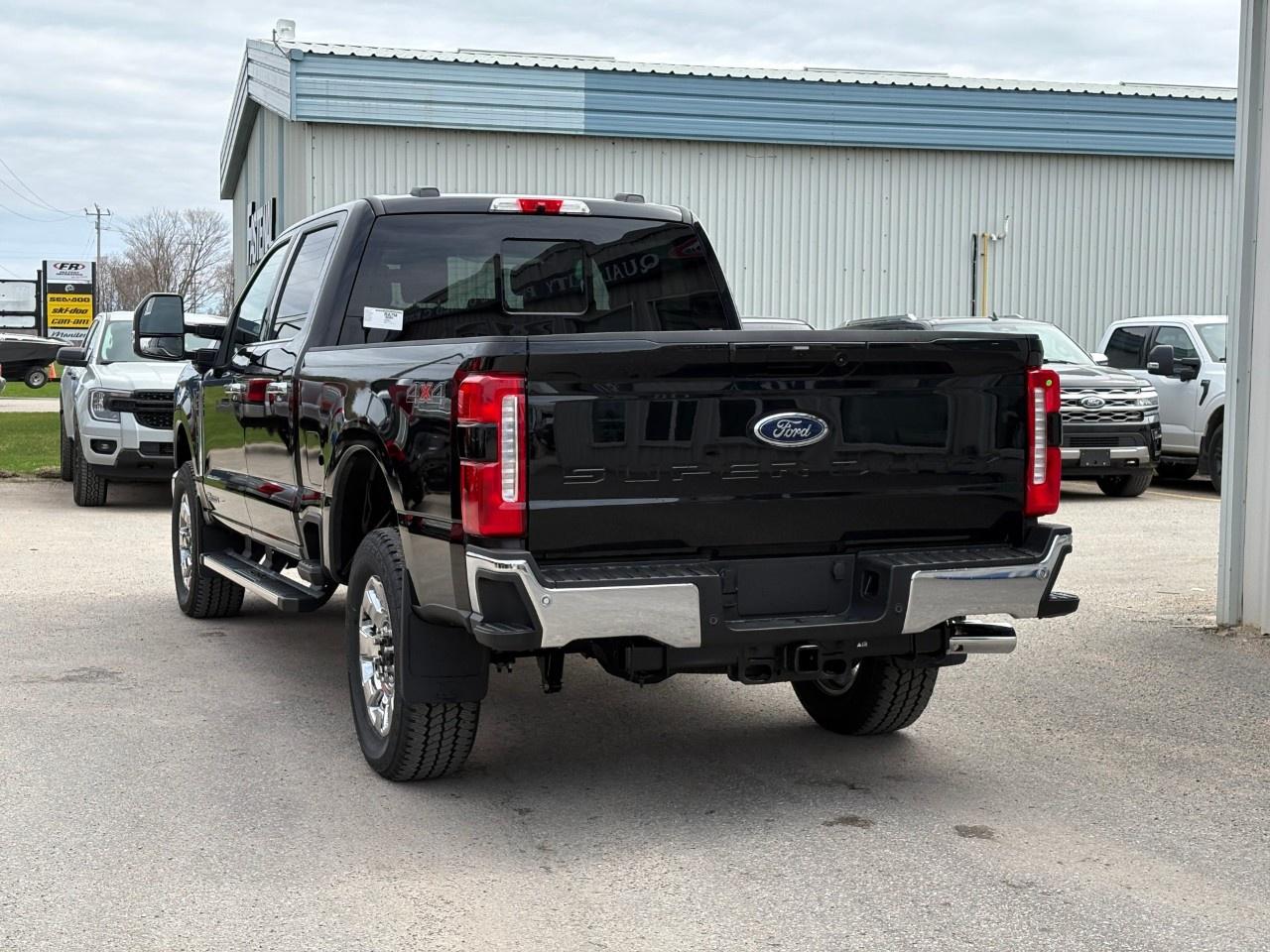 2026 Ford F-250 Super Duty SRW LARIAT 4WD CREW CAB 6.75' BOX Photo