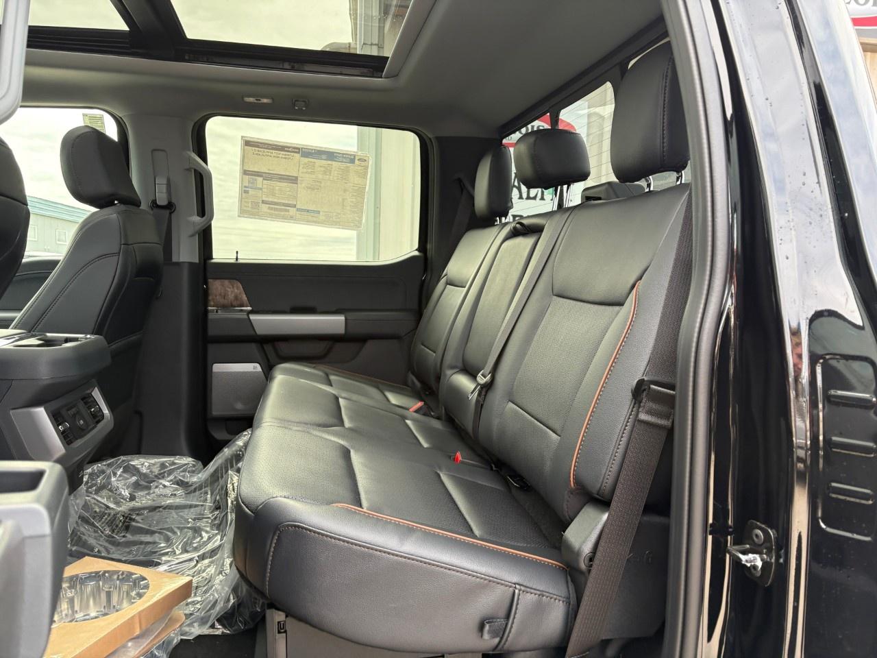 2026 Ford F-250 Super Duty SRW LARIAT 4WD CREW CAB 6.75' BOX Photo