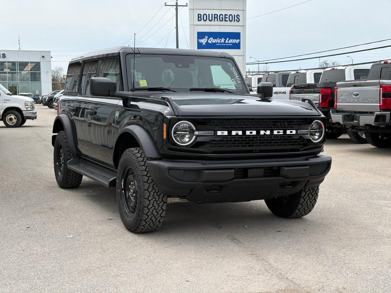2026 Ford Bronco Big Bend 4 Door 4x4 Photo3