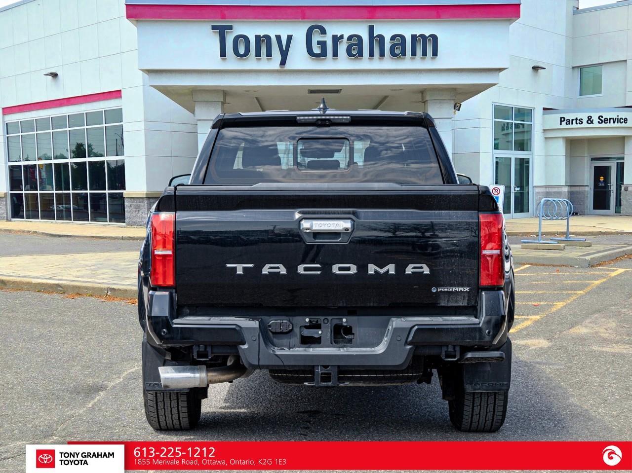 2025 Toyota TACOMA HYBRID LIMITED PACKAGE Photo4