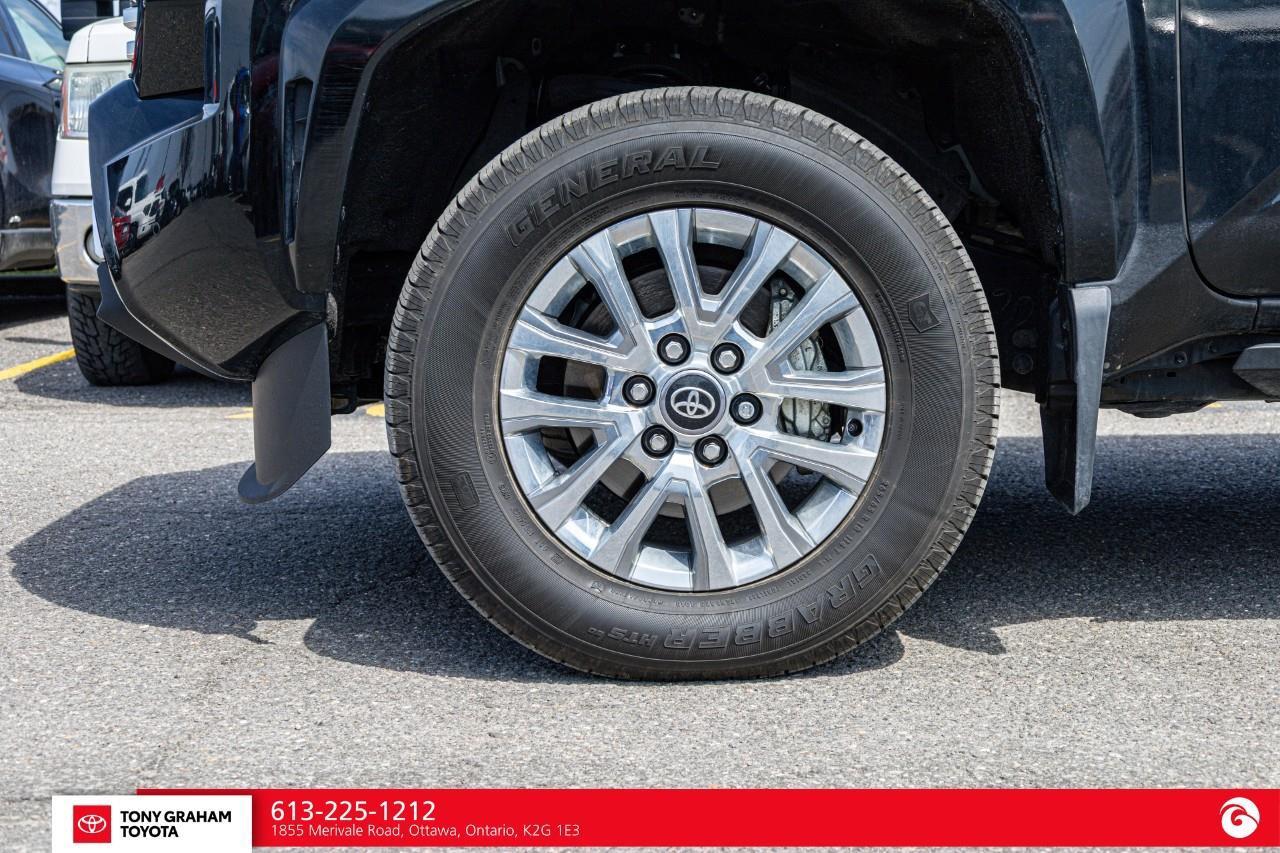 2025 Toyota TACOMA HYBRID LIMITED PACKAGE Photo