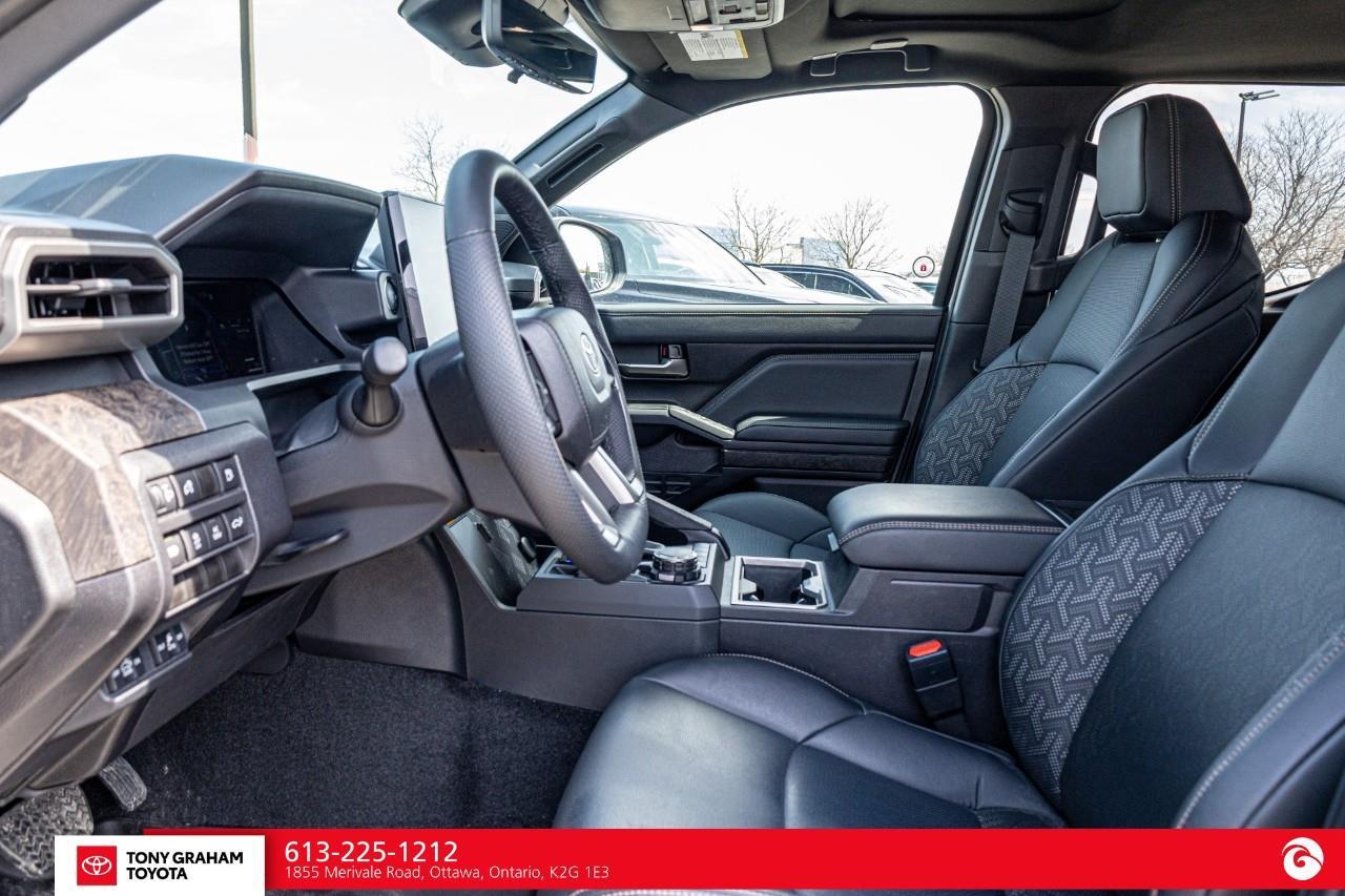 2025 Toyota TACOMA HYBRID LIMITED PACKAGE Photo