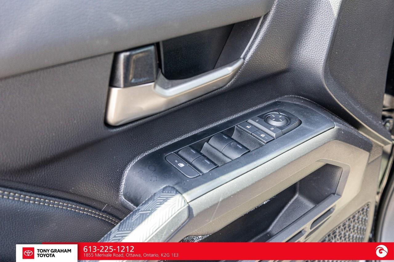2025 Toyota TACOMA HYBRID LIMITED PACKAGE Photo