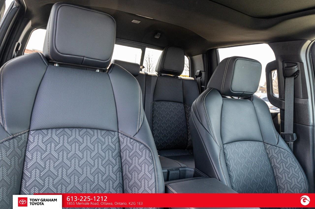 2025 Toyota TACOMA HYBRID LIMITED PACKAGE Photo