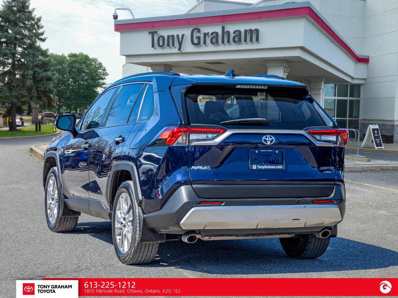 2022 Toyota RAV4 LIMITED  Photo3