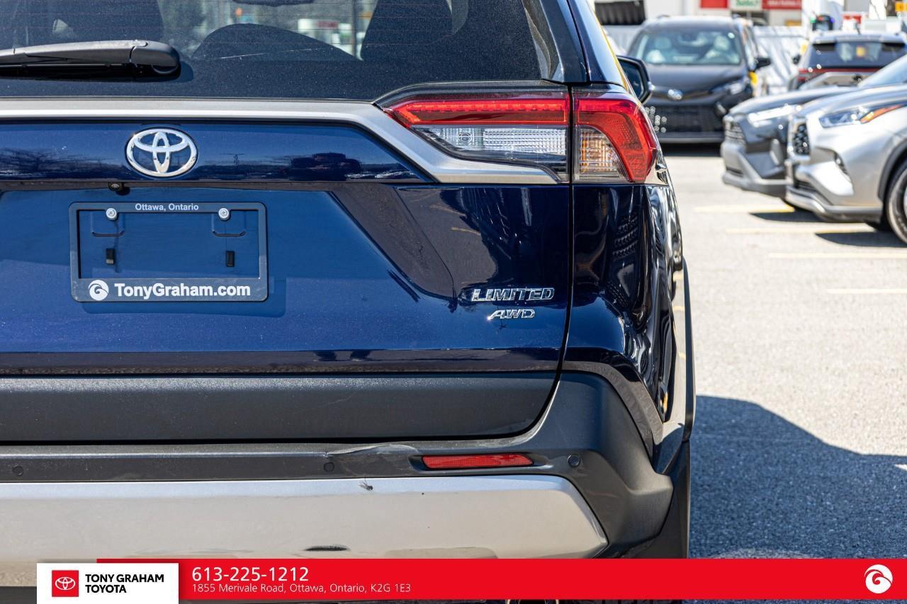 2022 Toyota RAV4 LIMITED  Photo