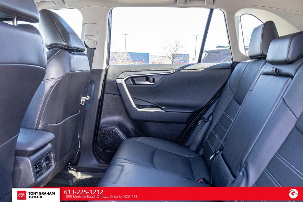2022 Toyota RAV4 LIMITED  Photo