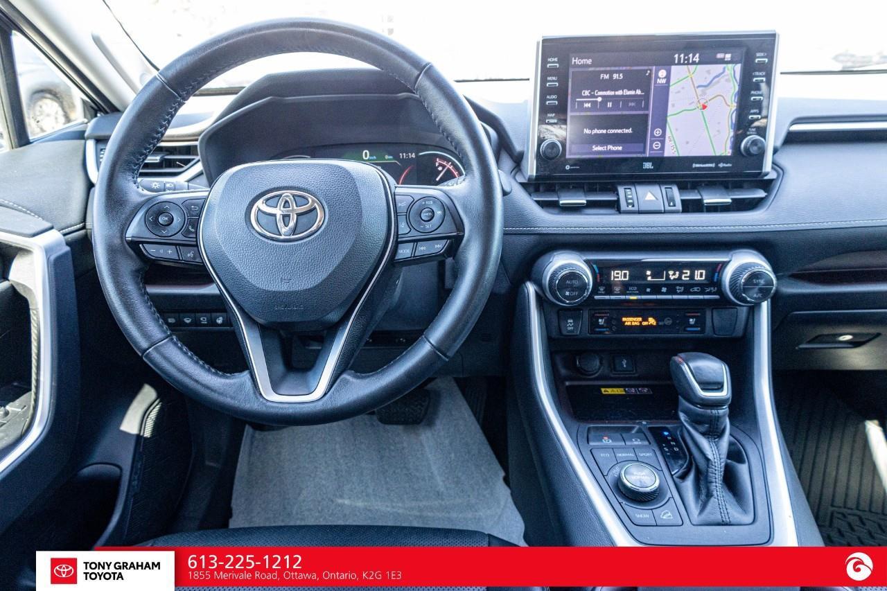 2022 Toyota RAV4 LIMITED  Photo
