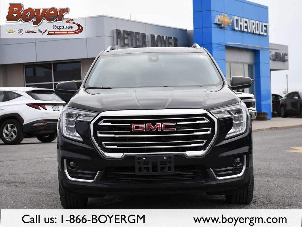 2022 GMC Terrain AWD SLT Photo2