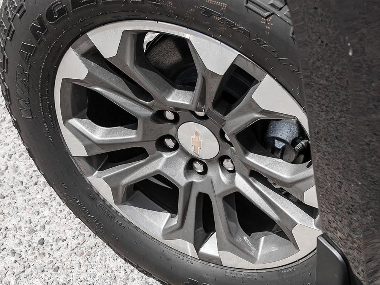 2026 Chevrolet Silverado 1500 Crew Cab Short Box 4-Wheel Drive High Country Photo