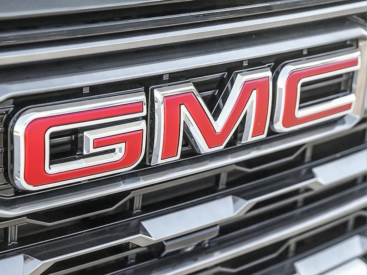 2026 GMC Sierra 2500 HD Crew Cab Standard Box 4-Wheel Drive AT4 Photo