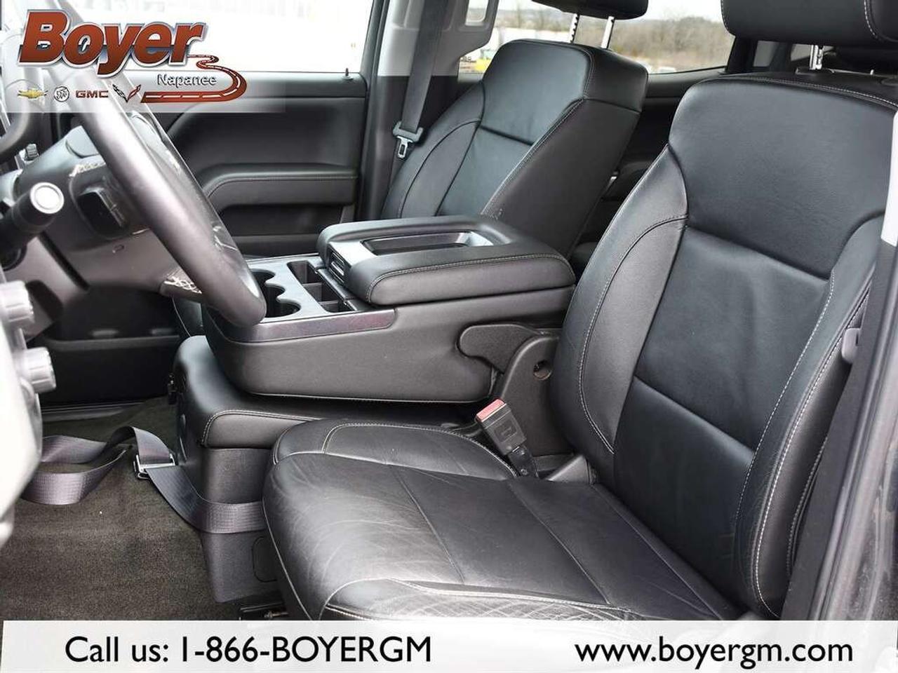 2018 Chevrolet Silverado 1500 Crew Cab Short Box 4-Wheel Drive LT w/1LT Photo