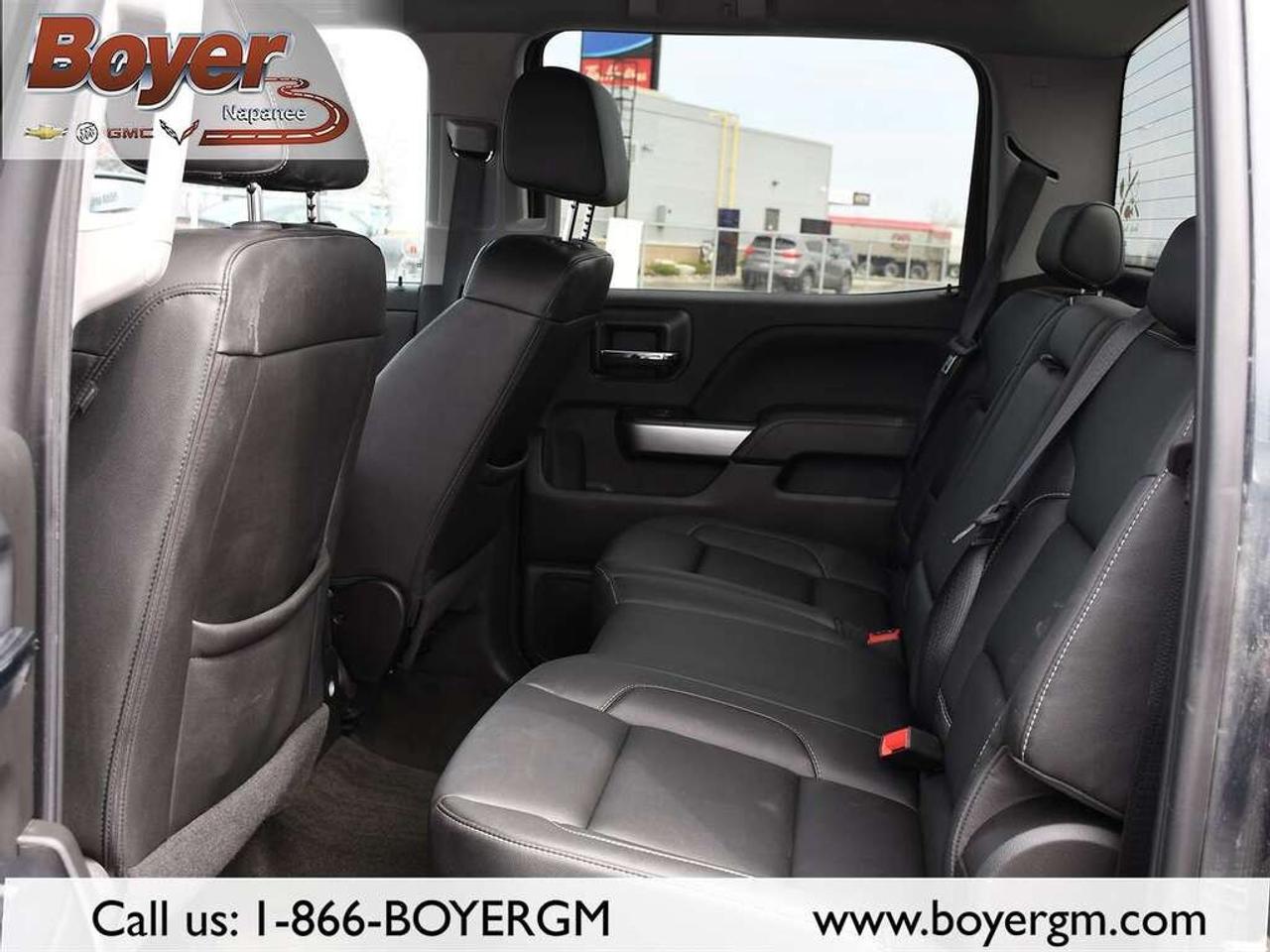 2018 Chevrolet Silverado 1500 Crew Cab Short Box 4-Wheel Drive LT w/1LT Photo